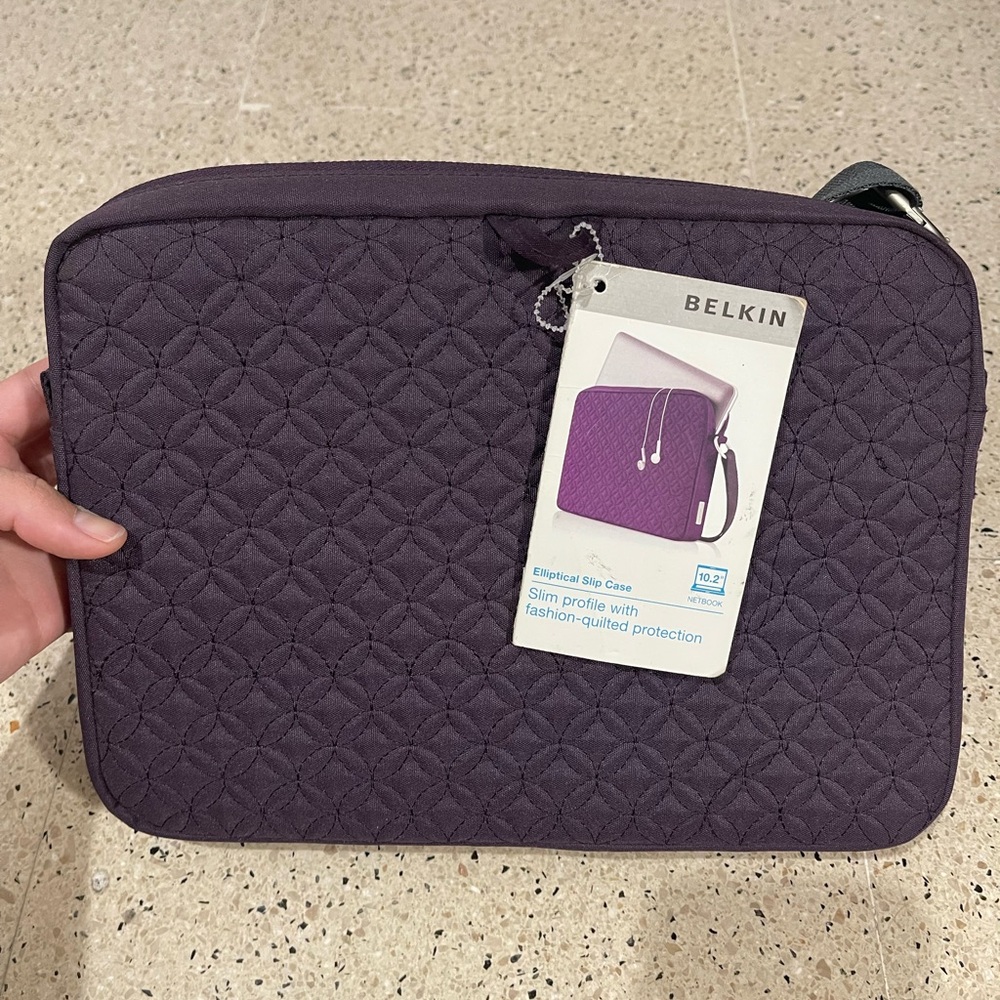 Belkin NWT Purple Laptop/Tablet Case